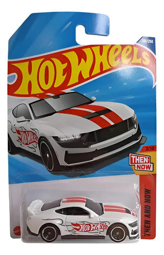 Carrinho Hot Wheels - Ford Mustang Dark - Mattel C4982 Colorido