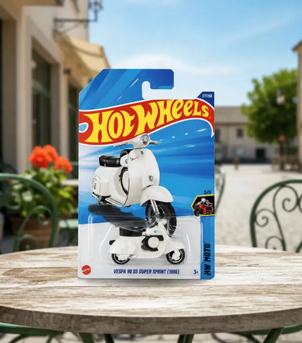 Hot Wheels 2024 - Moto Vespa 90 Ss Super Sprint 1966 Branco