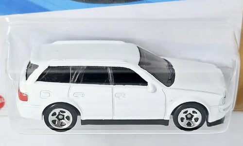 Hot Wheels 94 Audi Avant Rs2 Branco Branco